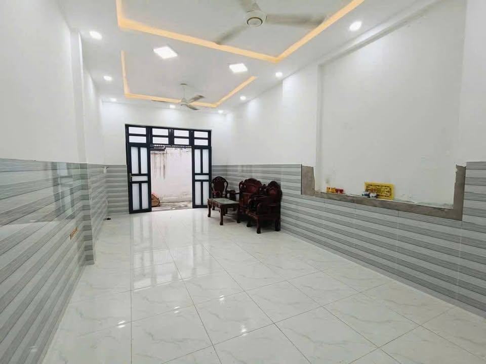 Nhà phố Gò Vấp 85m² giá 5.5 tỷ - Sổ hồng hoàn công đầy đủ!