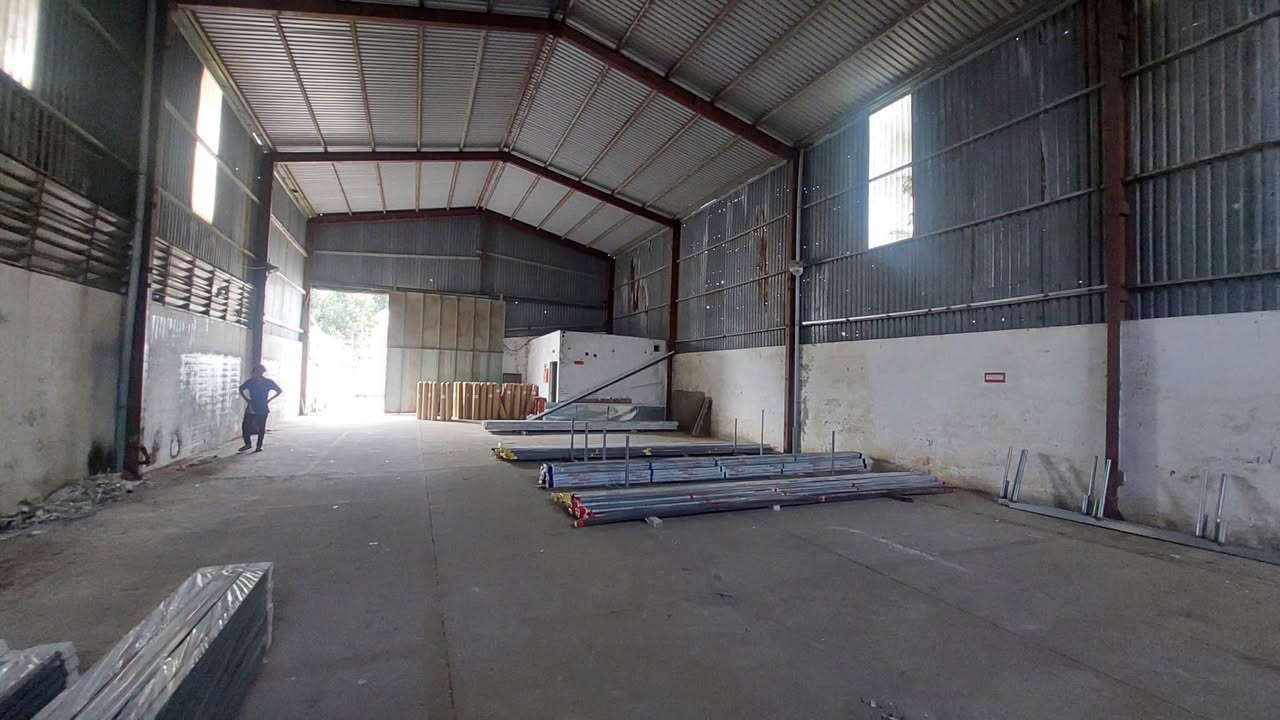 Cho thuê nhà xưởng mặt tiền đường lớn, phường Thắng Nhất, 750m² - Vị trí đắc địa cho kinh doanh!