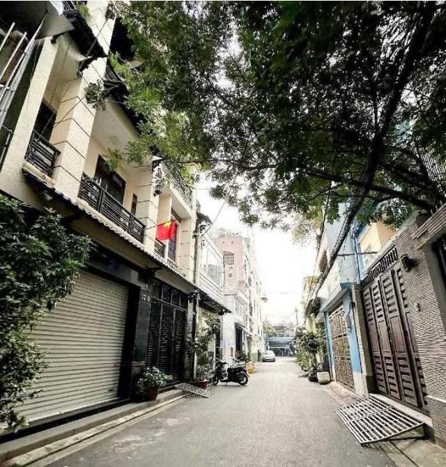 Nhà riêng Quận Tân Phú 64m² giá 6.9 tỷ - Vị trí thông thoáng, thuận lợi di chuyển!