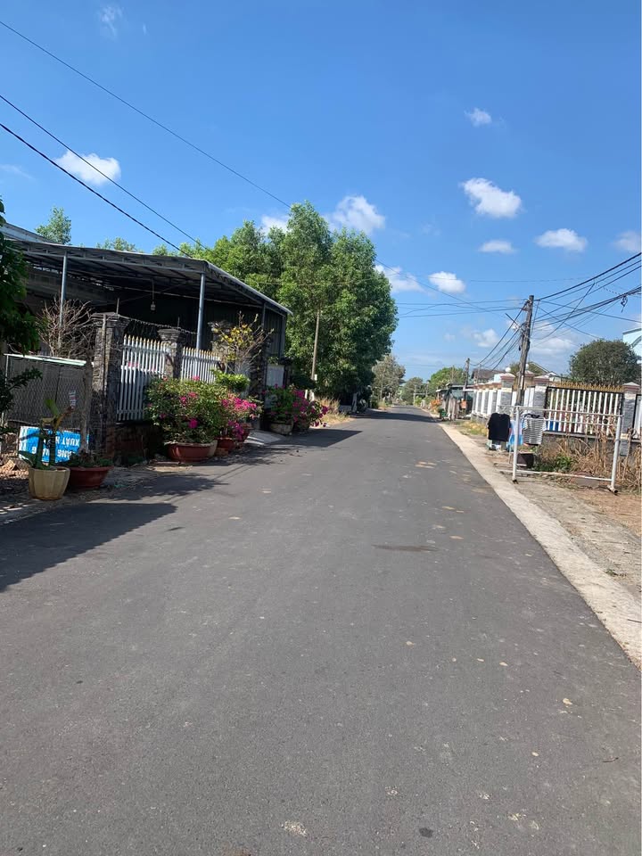 Đất thổ cư 180m² tại Bông Trang, Xuyên Mộc giá 1.2 tỷ - Sổ hồng riêng, công chứng ngay!