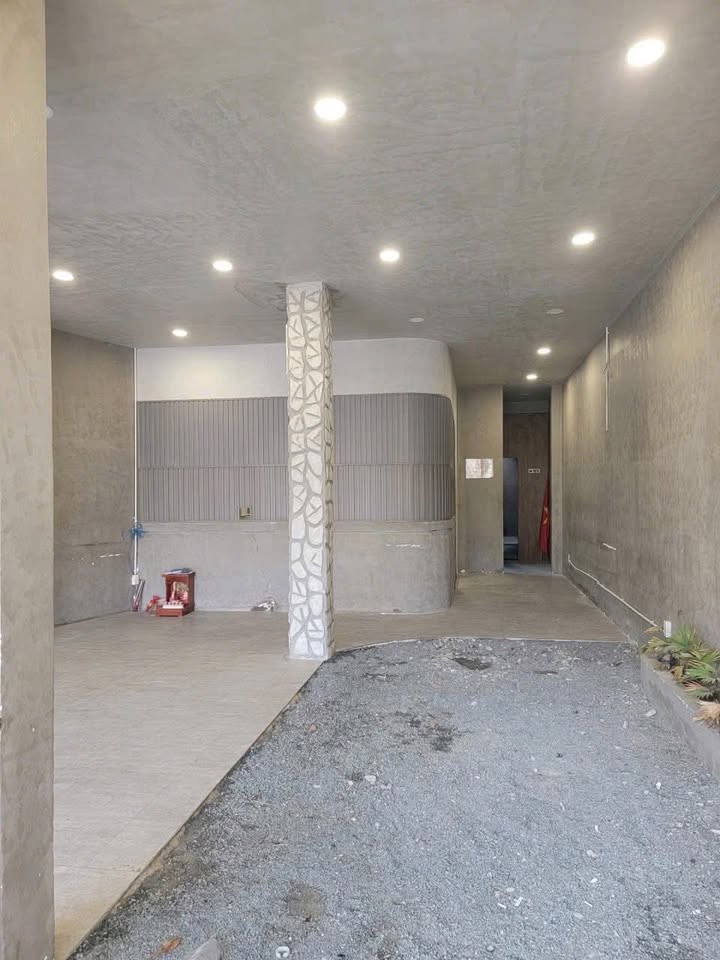 FrontHouse Nguyễn Tri Phương, Thủ Đức 125m² giá 18 tỷ - Kinh doanh thuận lợi!