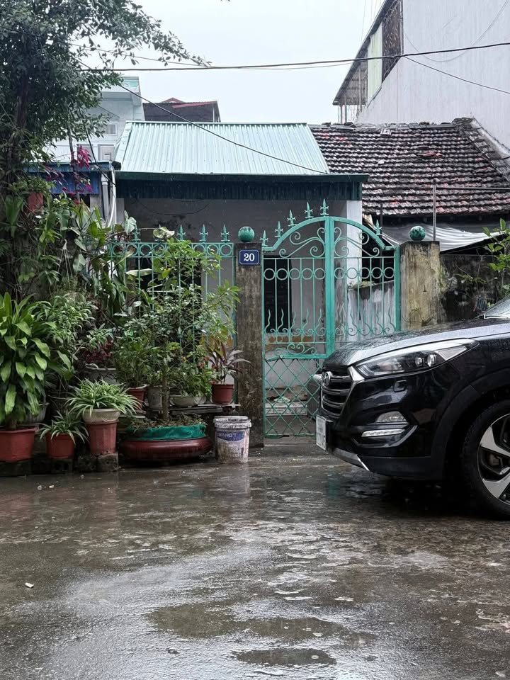 Đất + Nhà cấp 4 tại Cẩm Thạch 64m² giá 1.299 tỷ - Hướng Nam, Ô tô vào tận đất!