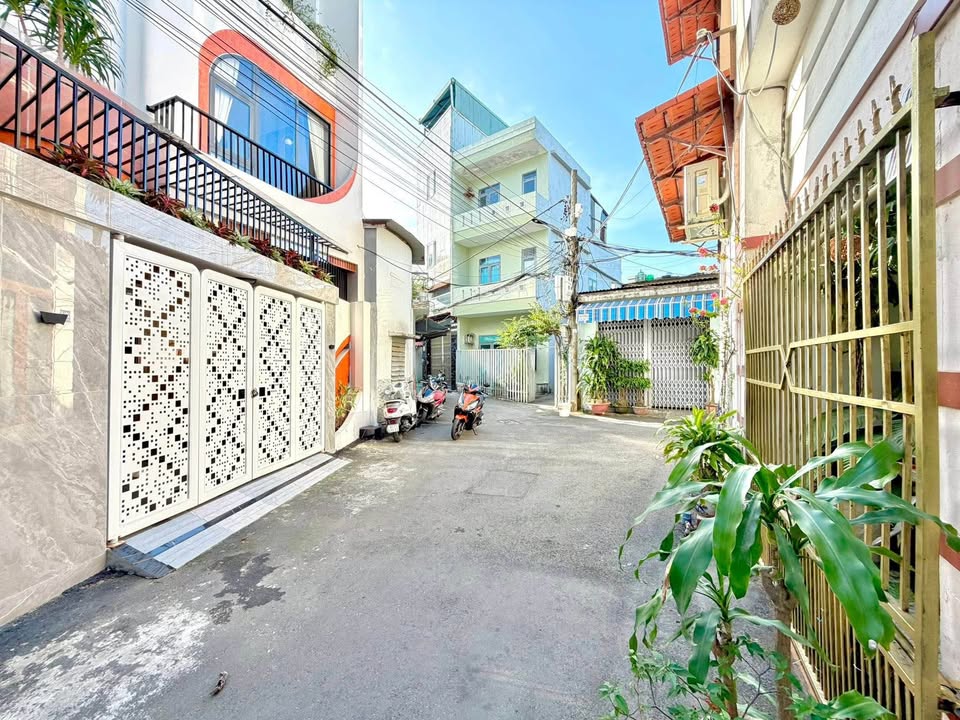 Nhà 3 tầng tại Dũng Sỹ, Thanh Khê 57m² giá 5.45 tỷ - Gần trường ĐH Thể Thao!