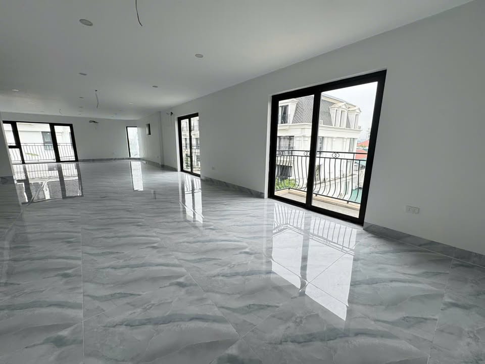 Townhouse Khai Quang 134m² giá thỏa thuận - Căn góc 3 mặt thoáng, cho thuê ổn định!