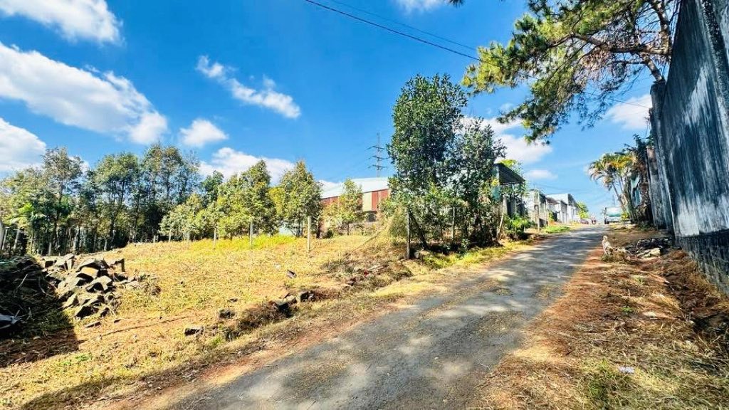 Đất Mặt Tiền Phan Huy Ích Pleiku - 350m² Thổ Cư - Giá 2 Tỷ