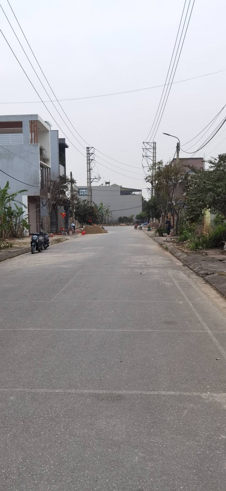 Đất nền tại Phường Rừng Thông, Thanh Hóa 100m² giá 2 tỷ - Vị trí đẹp gần trường học!