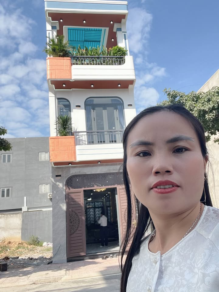 Nhà phố 3 tầng Xã Bình Hưng 68m² giá 4.6 tỷ - Sẵn sàng vào ở ngay!