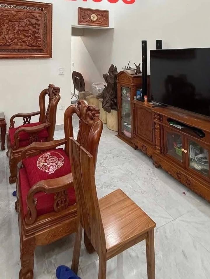 Nhà 3 tầng cho thuê mặt đường Lê Hồng Phong 62m² - Vị trí trung tâm tuyệt vời!