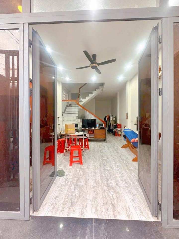 Nhà 2 tầng Tân Chánh Hiệp, Q.12 - 61m² giá 4.35 tỷ - Sẵn sàng vào ở ngay!