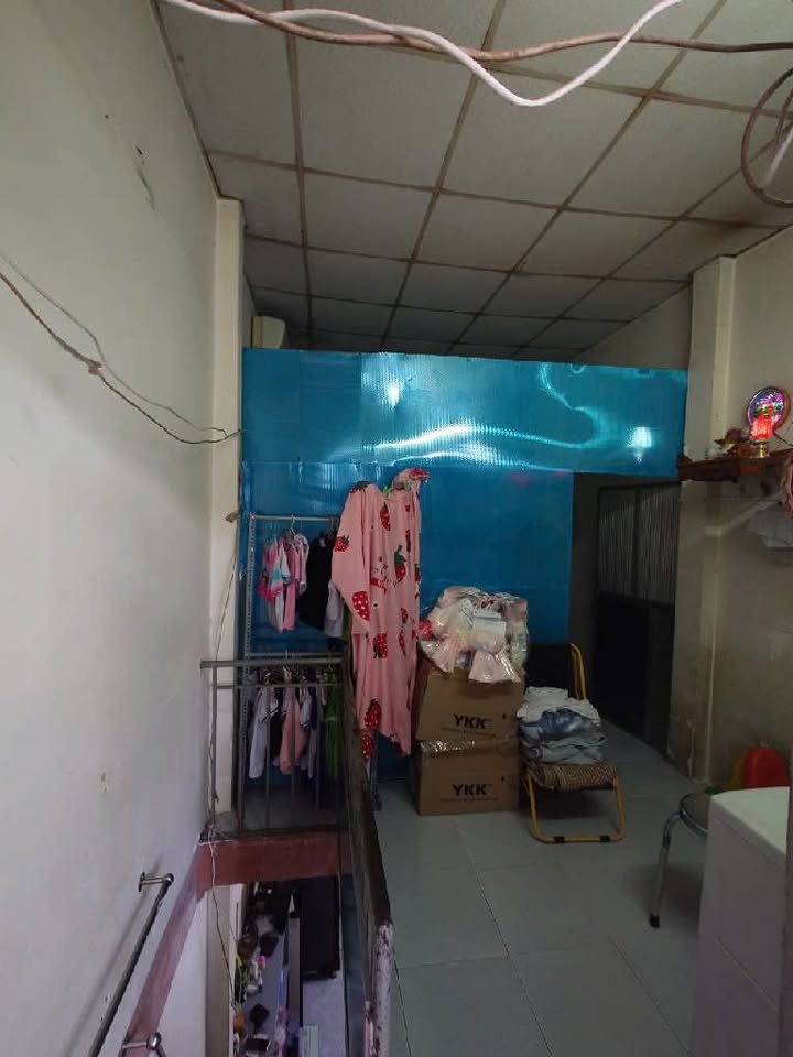 Nhà 2 tầng Bùi Quang Là 24m² giá 2.5 tỷ - Sẵn sàng vào ở ngay!