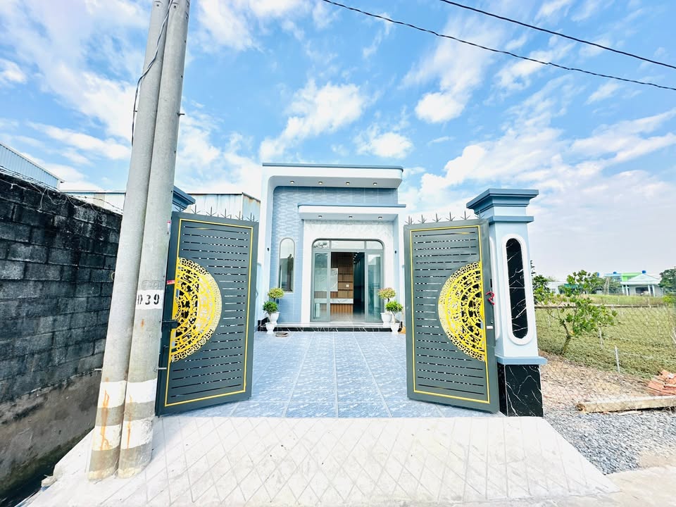 Nhà cấp 4 Phước Hậu 112m² giá 1.9 tỷ - Thiết kế hiện đại, dân cư đông đúc!