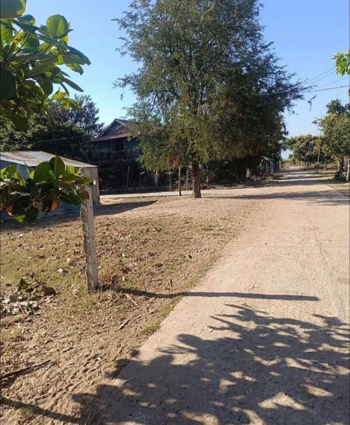 Đất nền Bon Dlăi Bầu Iakdam 120m² giá 130 triệu - Sổ hồng chính chủ!