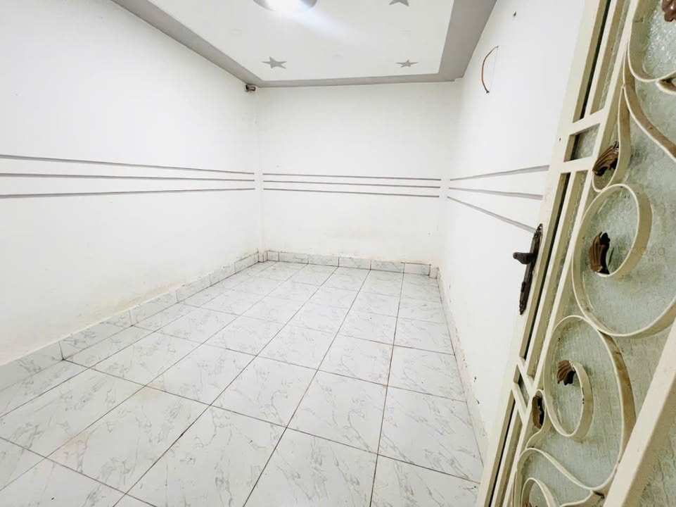 Nhà Hẻm Trần Vĩnh Kiết, Ninh Kiều - 2PN, 36m², Giá 3 Triệu/Tháng