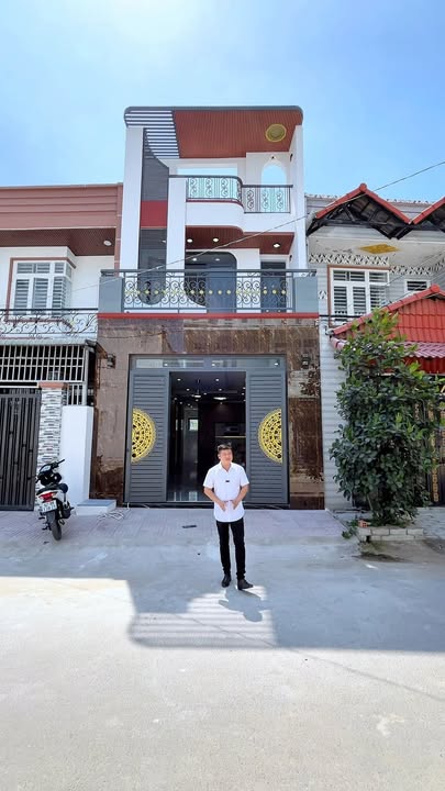 Nhà Mặt Tiền Kinh Doanh Tốt - KDC Minh Quân, Long An - 80m² Giá 2.75 Tỷ