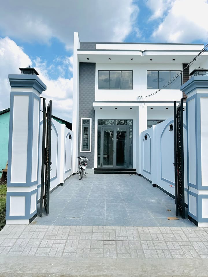 Nhà mặt tiền đường Nguyễn Văn Chép, 120m² giá 2.5 tỷ - Sổ hồng riêng chính chủ!