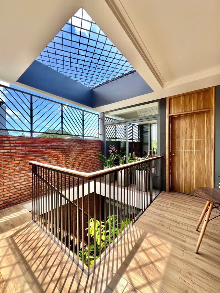 Nhà phố mặt tiền KDC Phú Tài, Phan Thiết 85m² giá 3 tỷ - Thích hợp làm văn phòng!