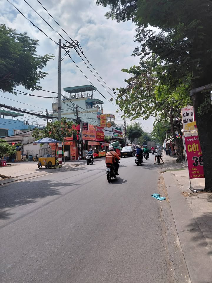 Đất và Nhà Lầu Đường Số 11 Linh Xuân, Thủ Đức 98.4m² giá 5 tỷ - Sẵn sàng vào ở!