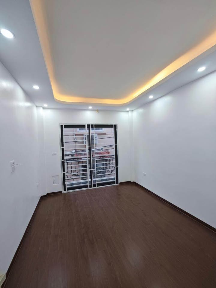 Nhà đẹp Vĩnh Quỳnh 40m² giá 6.6 tỷ - Thiết kế hiện đại, sẵn sàng vào ở!