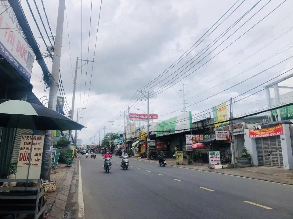 Mặt tiền kinh doanh Bình Hưng 178m² giá 11.5 tỷ - Thu nhập ổn định 17 triệu/tháng!