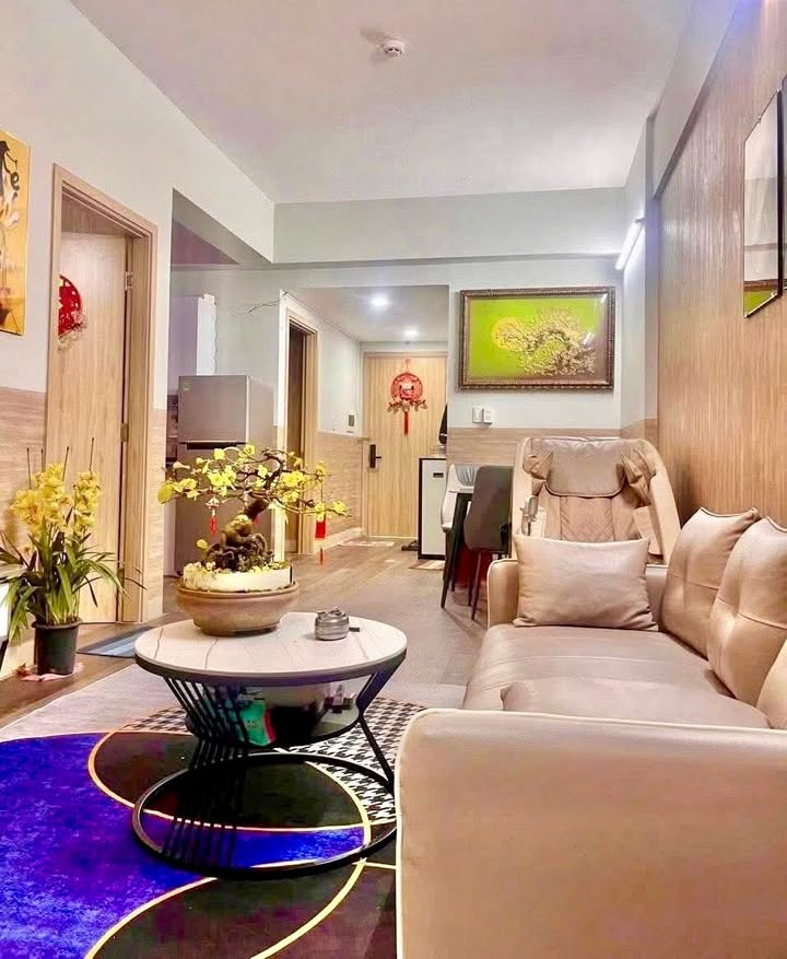 Bán Căn Góc Chung Cư Xuân Thủy 70m² - View Đẹp, Nội Thất Xịn