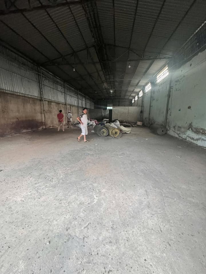 Kho KDC Thuận Giao 300m² giá 9 tỷ - Đầu tư sinh lời ngay!