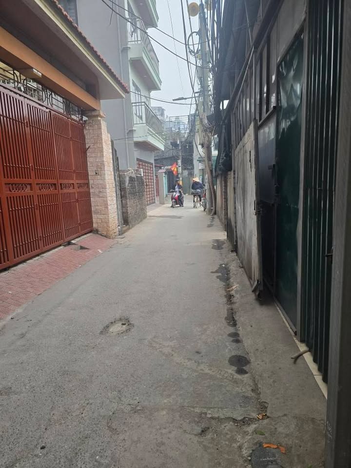 Căn hộ 6 tầng tại ngõ 82 Phú Thượng, 50m² giá 13.8 tỷ - Đầu tư sinh lời hấp dẫn!