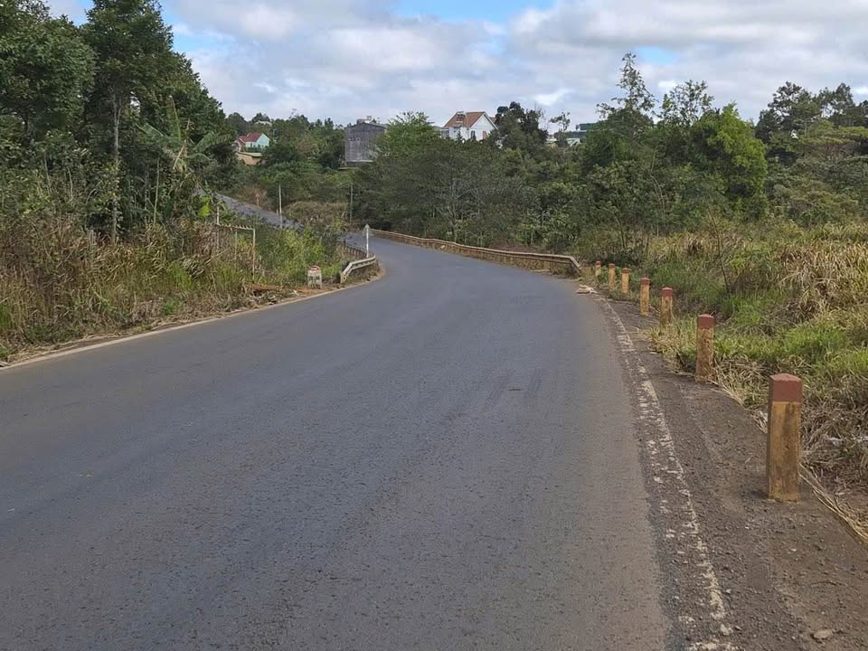 Đất nền 400m² tại Đà Lạt giá chỉ 2,6 tỷ - Sổ đỏ chính chủ!