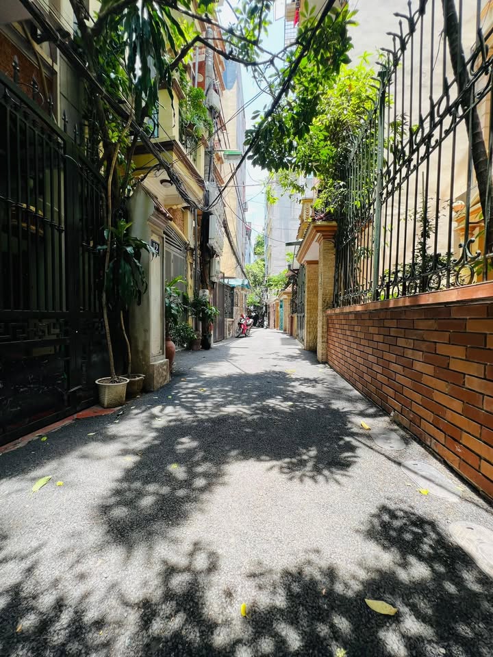 Nhà riêng phố Nhật Chiêu, Quận Tây Hồ 76m² giá 13.4 tỷ - Vị trí đắc địa gần khu vực tinh hoa