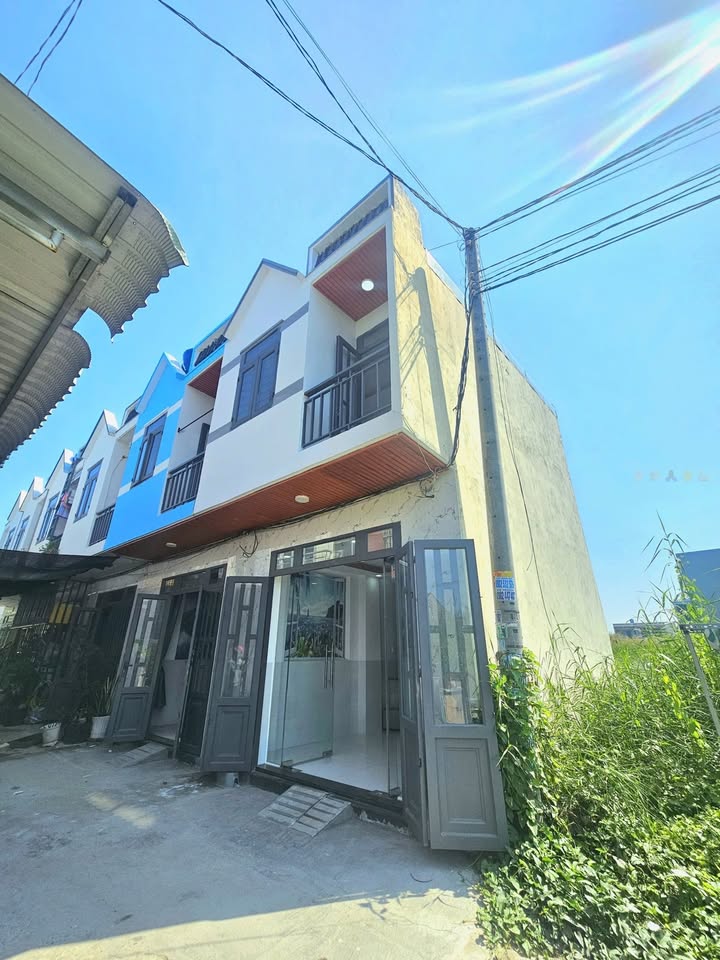 Nhà 4x10m tại Xuân Thới Thượng 549 triệu - Chính chủ bán gấp!