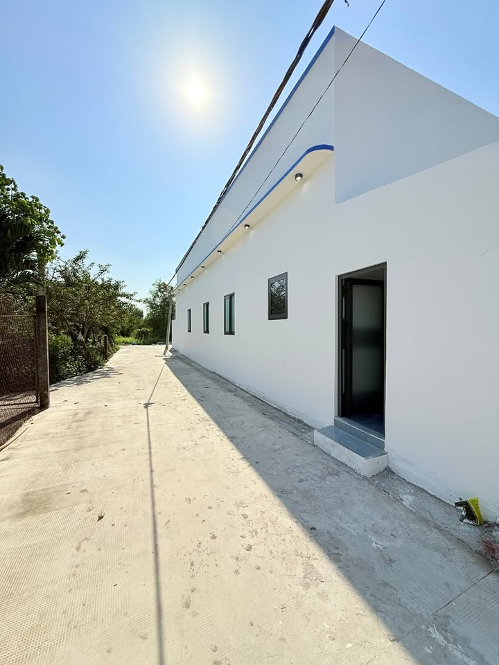 Nhà cấp 4 Cần Giuộc, Long An 100m² giá 1.7 tỷ - Lô góc hai mặt tiền đẹp