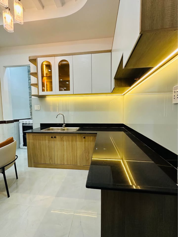 Nhà phố Gò Vấp 70m² giá 4.88 tỷ - Vị trí trung tâm, nội thất đầy đủ