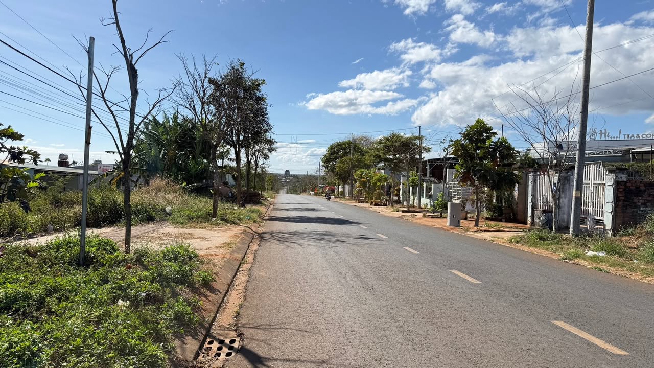 Đất nền mặt tiền đường Võ Thị Sáu Chư Sê 400m² giá 3.6 tỷ - Cơ hội đầu tư tuyệt vời!