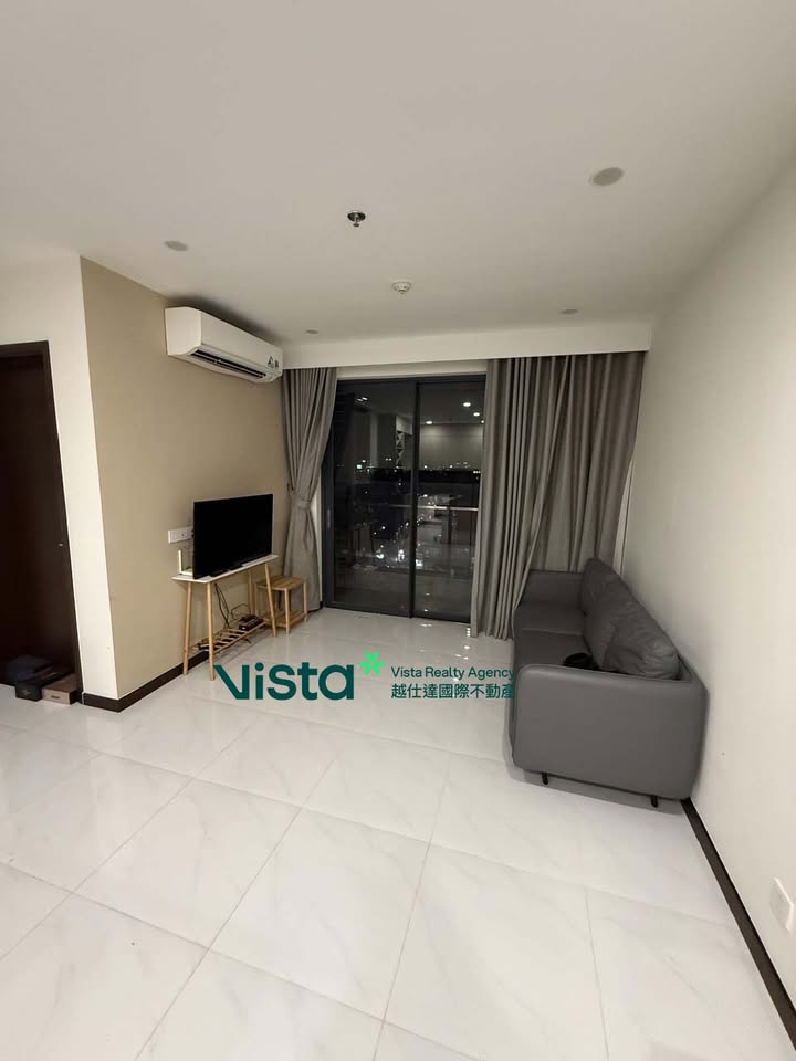 Căn hộ C Sky View Dĩ An 103m² giá 3.3 tỷ - Full nội thất sang trọng!