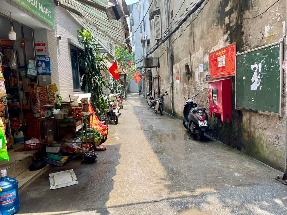 Nhà riêng ngõ 329 Cầu Giấy 55m² giá 8 tỷ - Ngõ thông rộng, thoáng đãng!