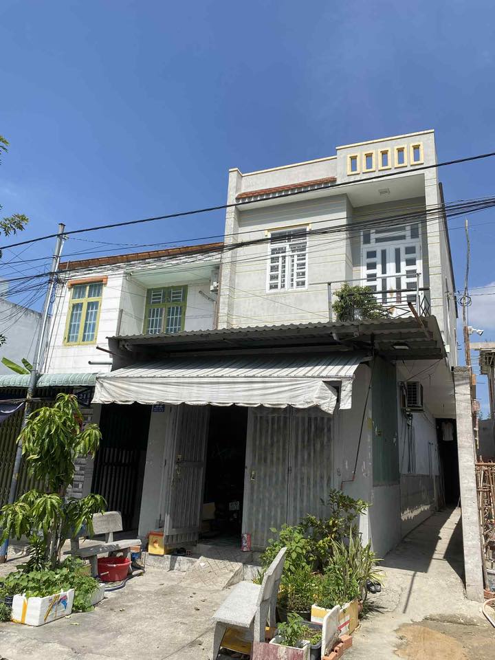 Nhà và 4 phòng trọ tại Đường N5, Phú Tân, Thủ Dầu Một - Giá 4.8 tỷ - Đầu tư sinh lời ngay!