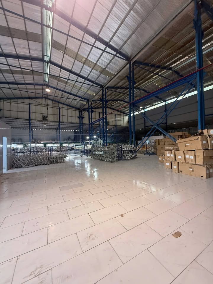 Bán xưởng 3000m² phường Tân Định, giá 19.5 tỷ - Đầu tư sinh lời ngay!