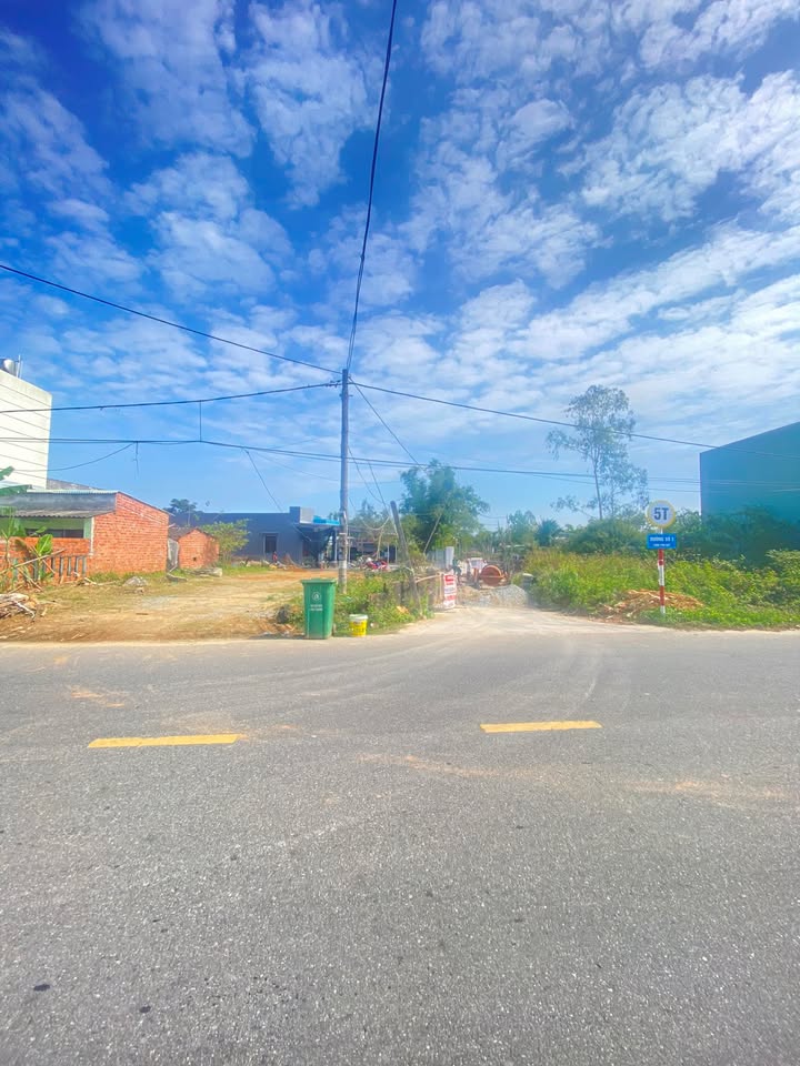 Đất 2 mặt tiền tại Phường Quảng Phú, Đà Nẵng - Diện tích 225m², giá chỉ 2 tỷ!