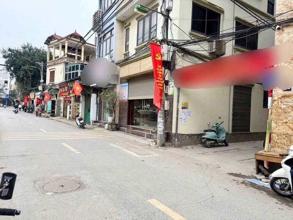 Đất lô góc Phú Diễn 33m² giá 6.8 tỷ - Sẵn sàng xây dựng kinh doanh!