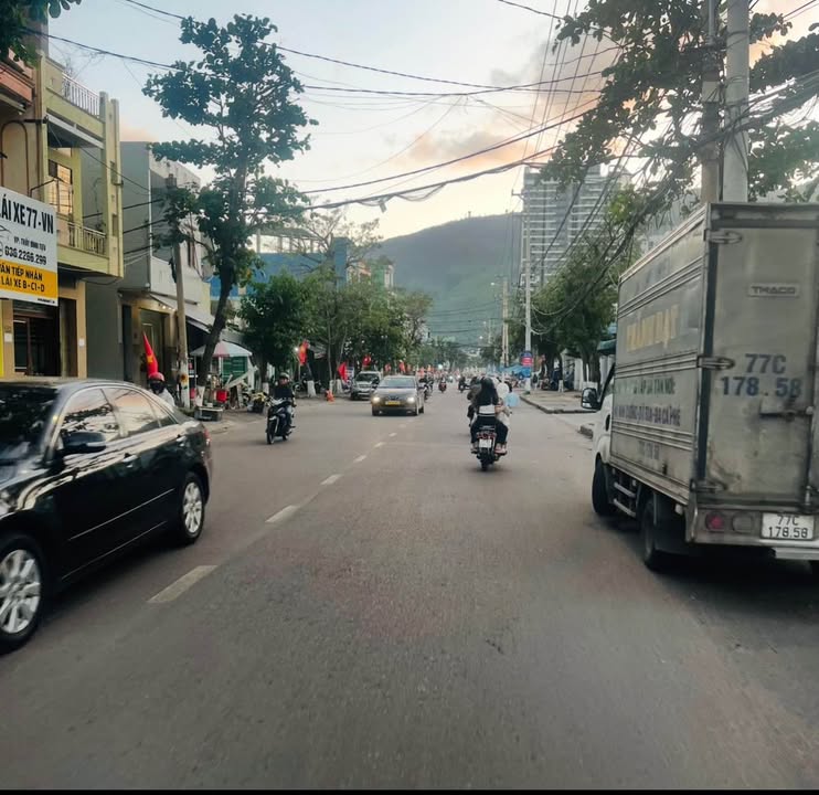 Nhà mặt tiền Hoàng Văn Thụ, TP. Quy Nhơn 55m² giá 6 tỷ - Kinh doanh thuận lợi!