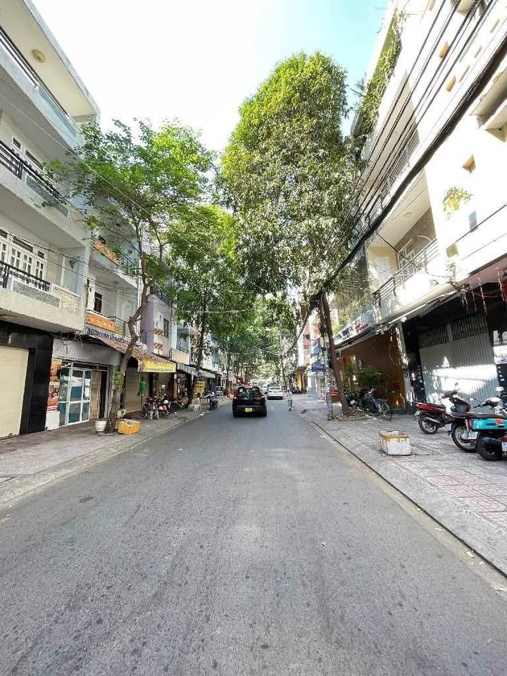 FrontHouse mặt tiền kinh doanh Quận 7 75m² - Sổ hồng riêng, giao dịch nhanh!