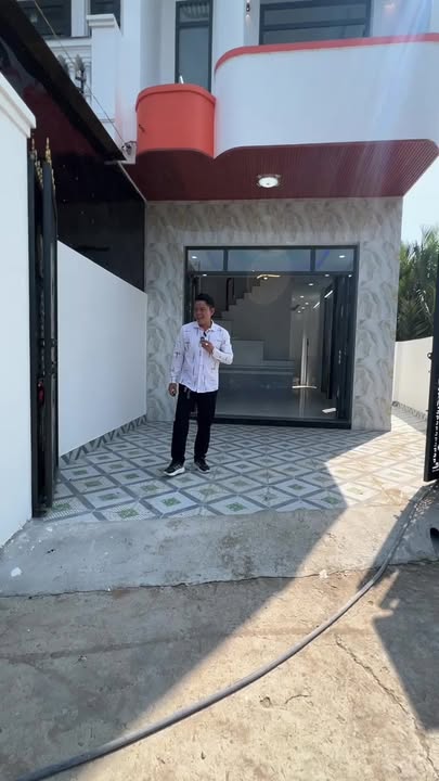 Nhà Góc 3 Mặt Tiền Cần Giuộc, Long An - 5PN, Sổ Hồng Riêng