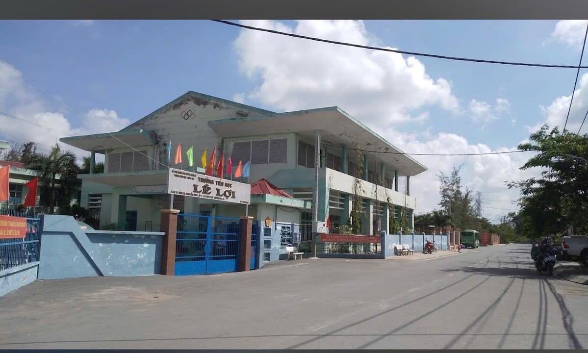 FrontHouse mặt tiền Lê Thị Tám Nhơn Đức 100m² giá 7.5 tỷ - Cơ hội đầu tư tuyệt vời!