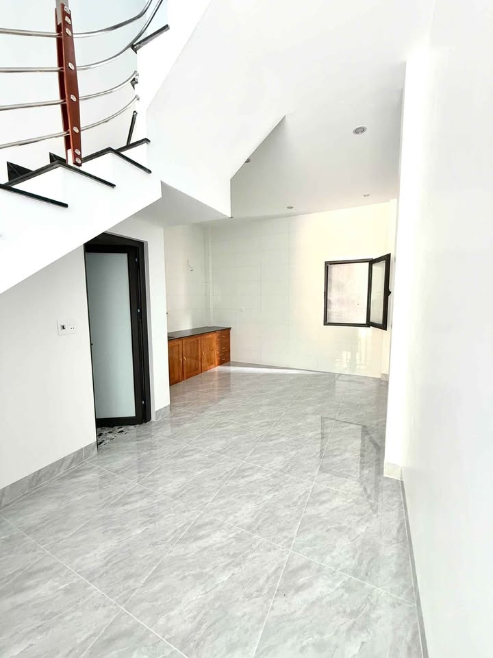 Nhà 3 Tầng Mới Xây tại Đường Nguyễn Trãi 66m² giá 1 tỷ - Sẵn sàng vào ở!
