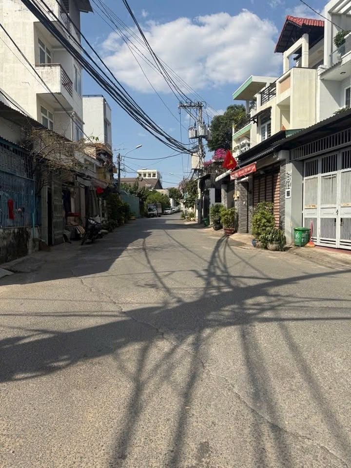 Đất nền đường 182, Tăng Nhơn Phú A, Thủ Đức 122m² giá 10.8 tỷ - Đầu tư sinh lời ngay!