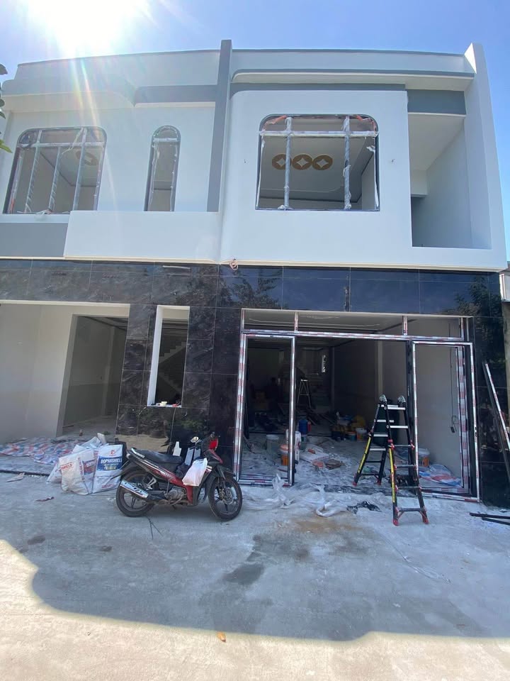 Nhà phố Long Hưng 65m² giá 3.29 tỷ - Thiết kế đẹp, sẵn sàng vào ở ngay!