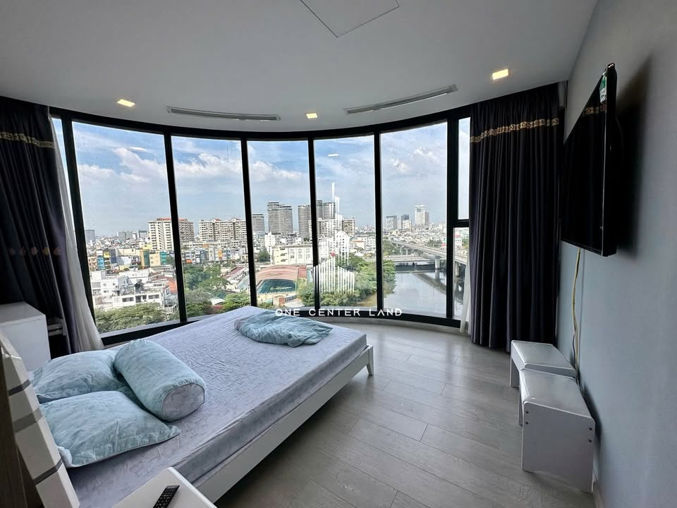 Căn hộ Vinhomes Golden River, Quận 1, 101m² giá 26 tỷ - Thiết kế hiện đại, tầm nhìn đẹp!