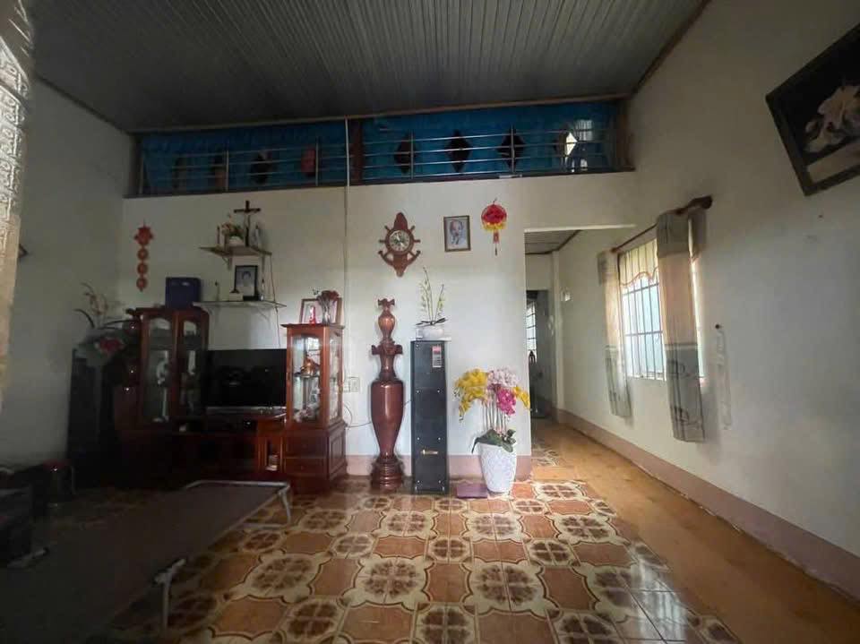 Nhà phố Bùi Thị Xuân, Bảo Lộc 204m² giá 3.1 tỷ - Ô tô tận nơi!