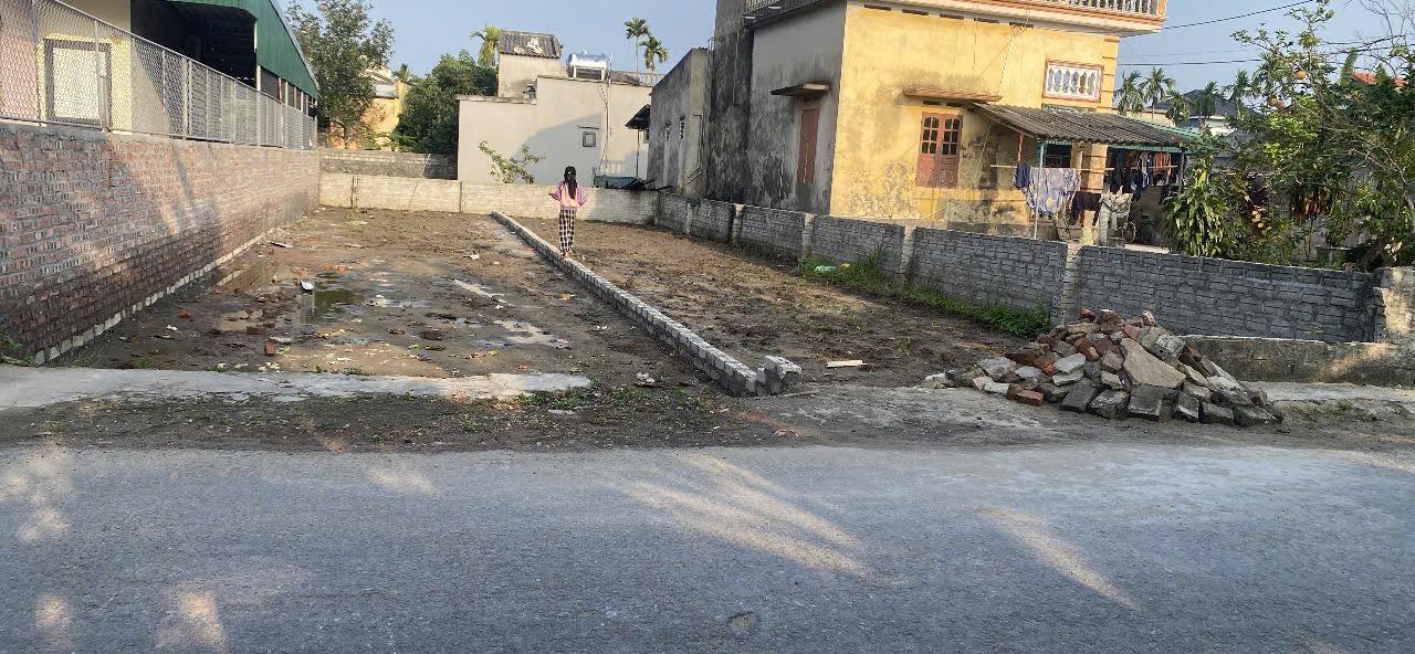 Lô đất Văn Tố 107m² giá 1 tỷ - Kinh doanh thuận lợi!