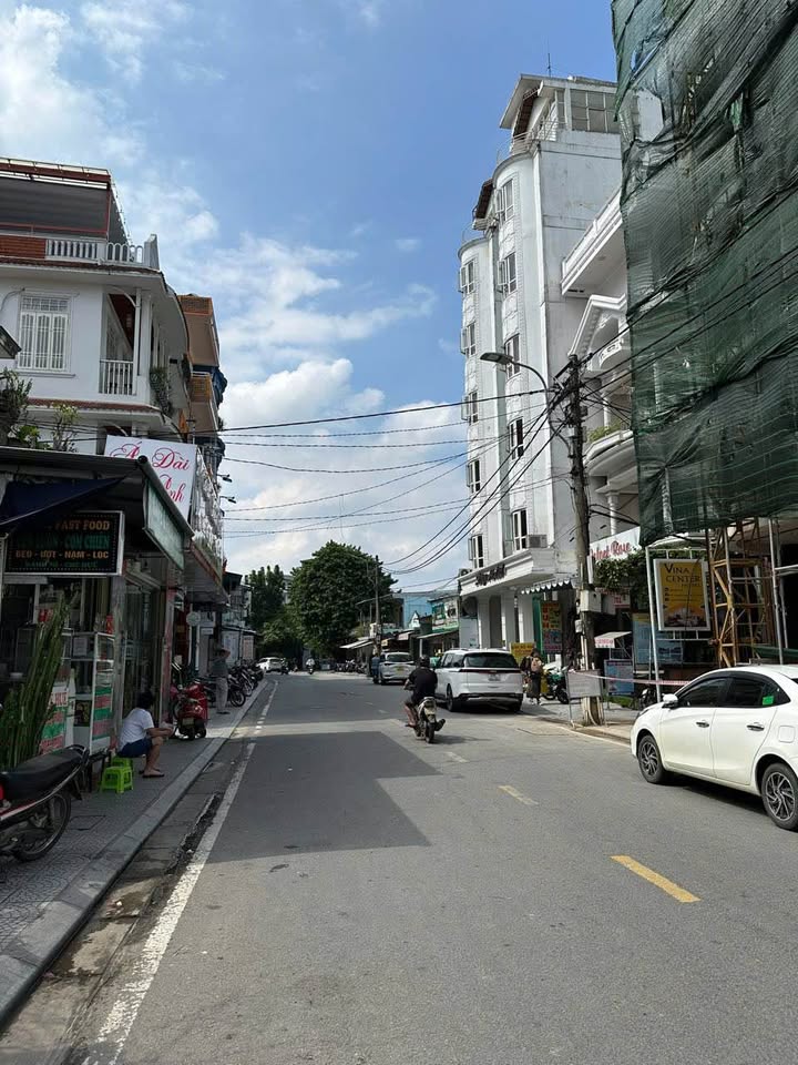 Khách sạn 5 tầng Mặt tiền Nguyễn Công Trứ, TP. Huế 155m² - Kinh doanh sầm uất