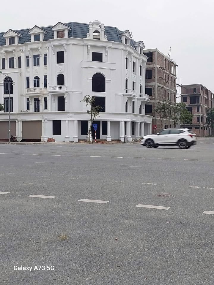 Nhà Mặt Tiền Đại Lộ Kỳ Đồng, Thái Bình - 95m² Hướng Đông Bắc, Giá 8 Tỷ